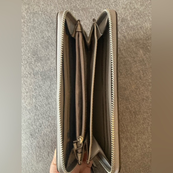 NEW Kate Spade Wallet - Picture 2 of 4